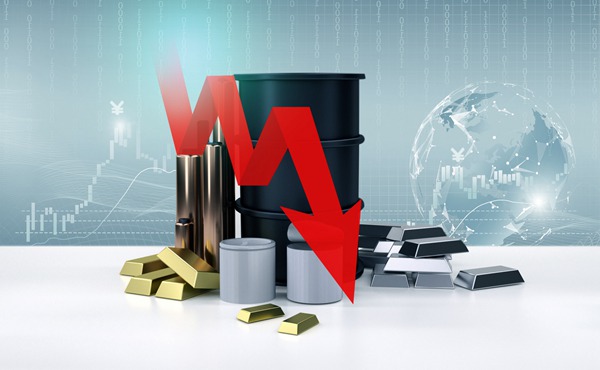 美股异动 | 7月非农数据大幅不及预期引发抛售，纳指跌幅扩大至2.5% 科技股普遍回落